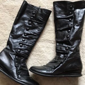 Black Miz Mooz button boots. Light wear.
